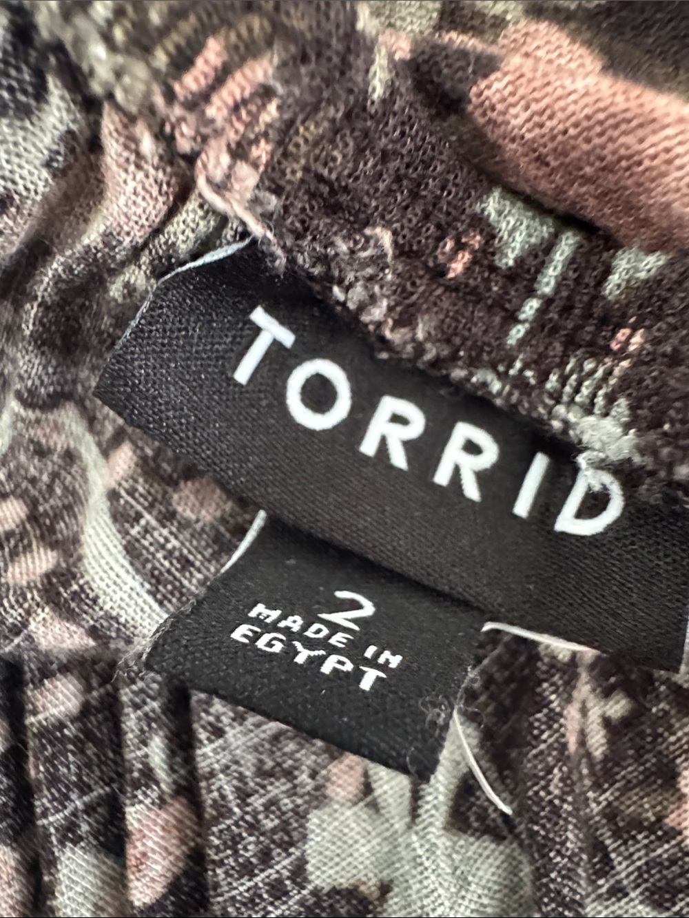 TORRID - V-Neck Flutter-Sleeve Blouse - Picture 5 of 7